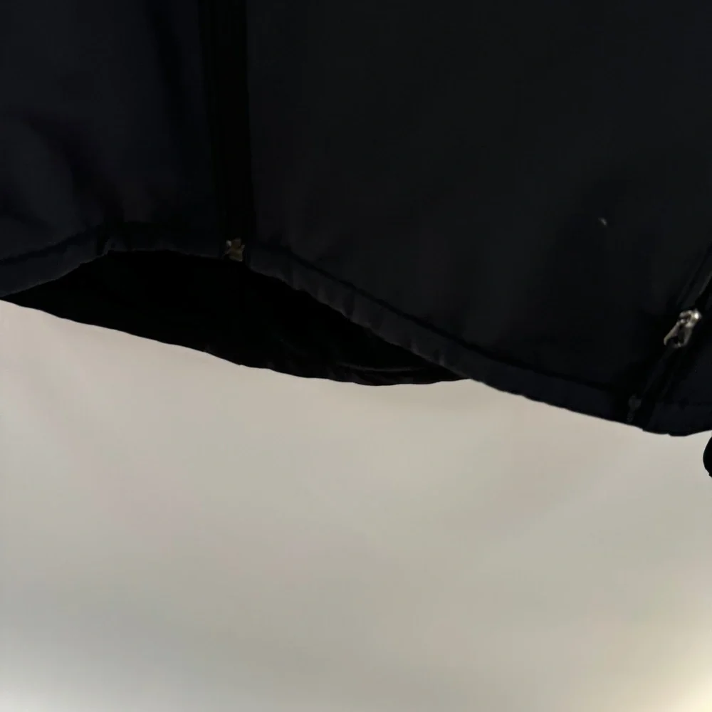 The North Face Black Softshell Jacket Women’s Large (Fits Like Medium) - Picture 4 of 9